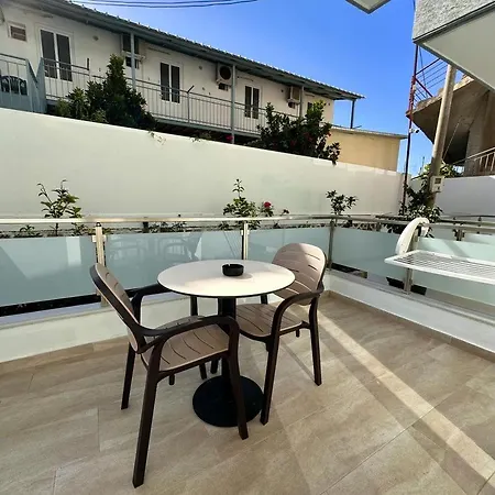 Mihali Aparthotel *