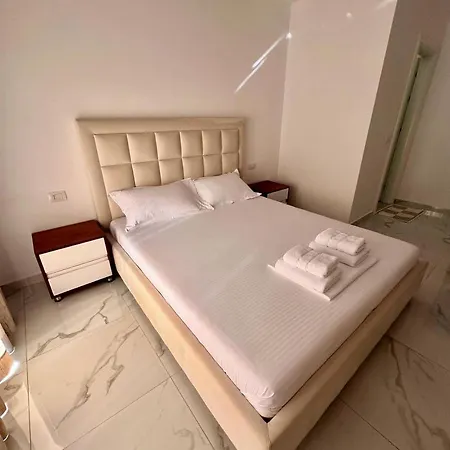 Hotel apartamentowy Mihali 3*