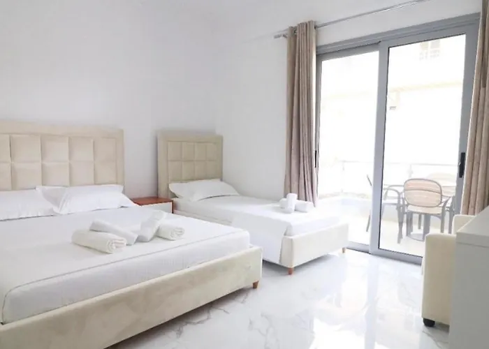 Mihali 아파트호텔 3*