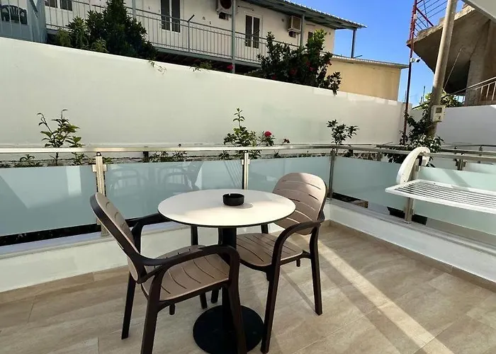 Mihali 아파트호텔 3*